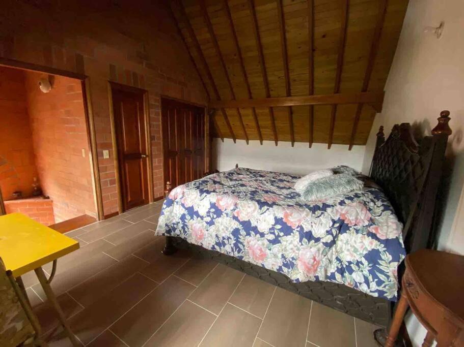 Hermosa Casa , Con Parqueadero En Rionegro Cerca Al Aeropuerto Villa ภายนอก รูปภาพ
