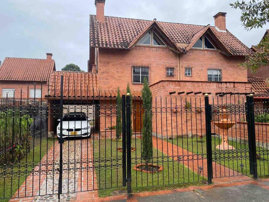 Hermosa Casa , Con Parqueadero En Rionegro Cerca Al Aeropuerto Villa ภายนอก รูปภาพ