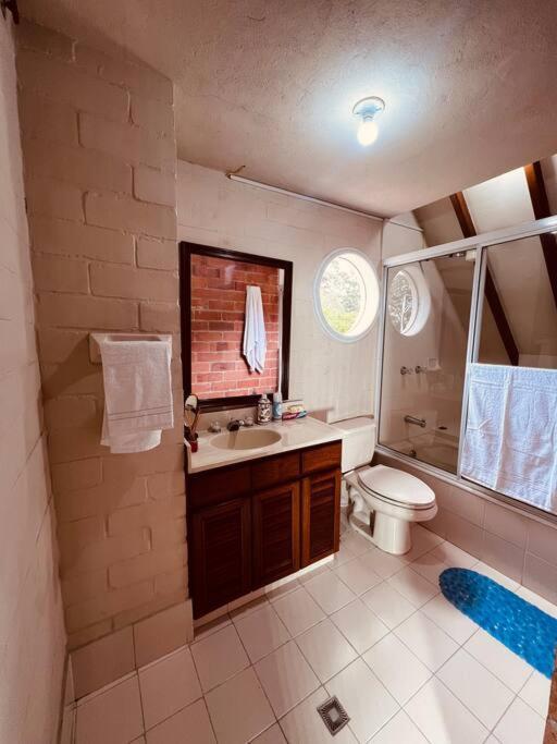 Hermosa Casa , Con Parqueadero En Rionegro Cerca Al Aeropuerto Villa ภายนอก รูปภาพ