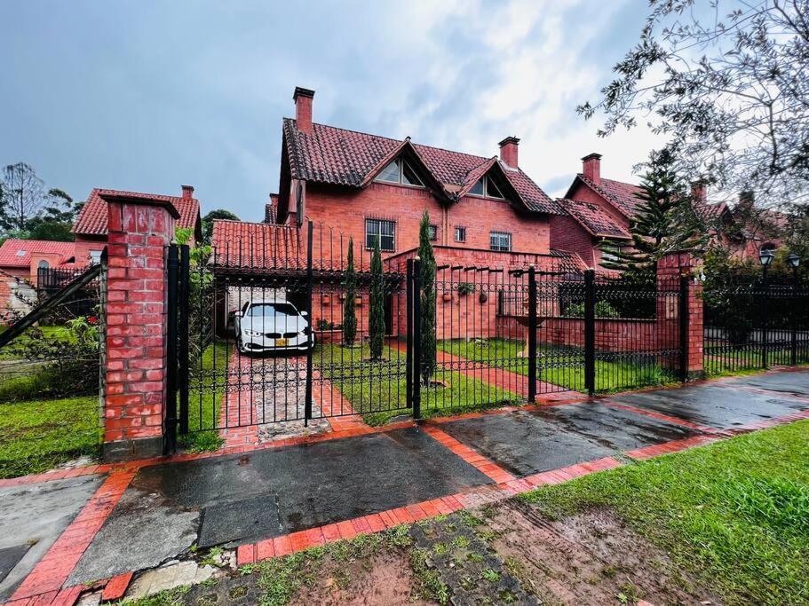 Hermosa Casa , Con Parqueadero En Rionegro Cerca Al Aeropuerto Villa ภายนอก รูปภาพ